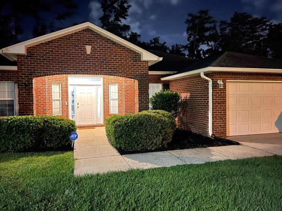 Our Happy Place Spacious 4 bdrm by OWA Tanger House in Foley