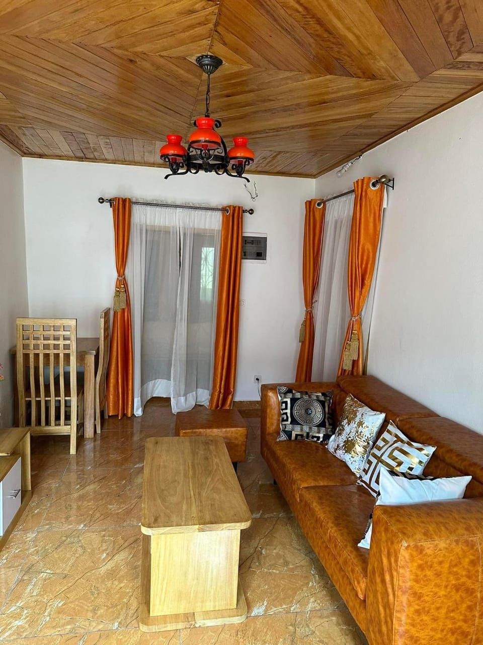 Living room, Seating area, air conditioner