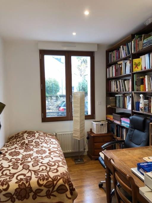 Cosy apartment centre Le Mans 5min train station Apartment in Le Mans