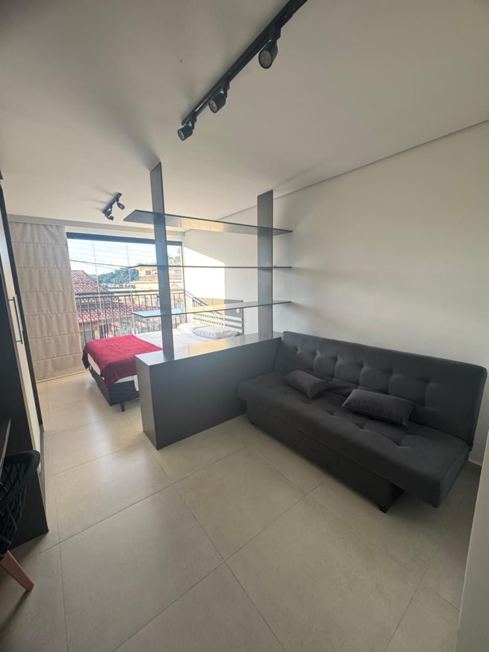 Studio lindo com ar condicionado e piscina - Bela Vita - 104 Apartment in State of São Paulo