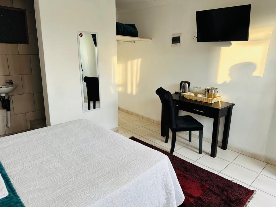 Township Lodge -Seshego Capsule hotel in South Africa