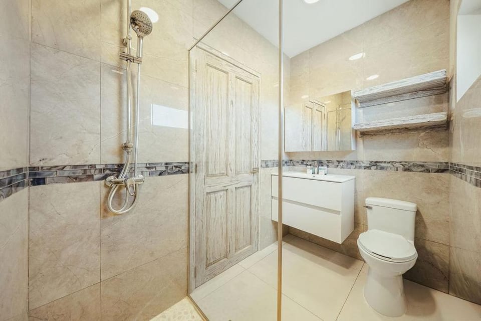 Shower, Bathroom