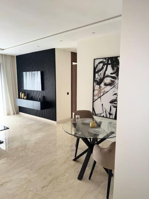 35 Appartement ensoleillé calme et NEUF Apartment in Casablanca