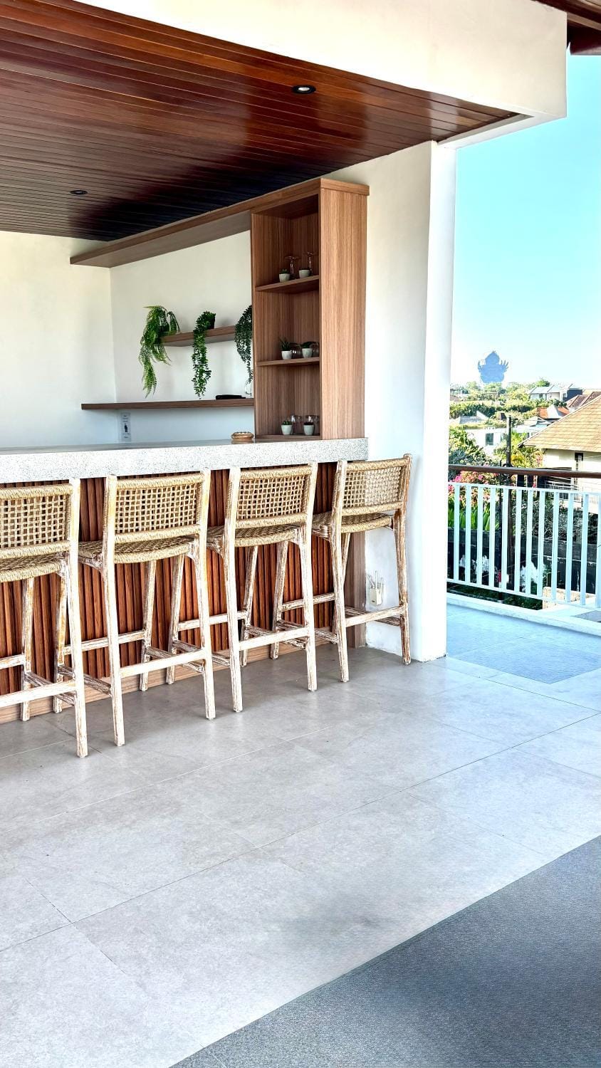 Villa Carina Bali - Villa Satu - 4BR Pool Villa near Melasti Beach, Rooftop Bar & Free Airport Transport Villa in Bali