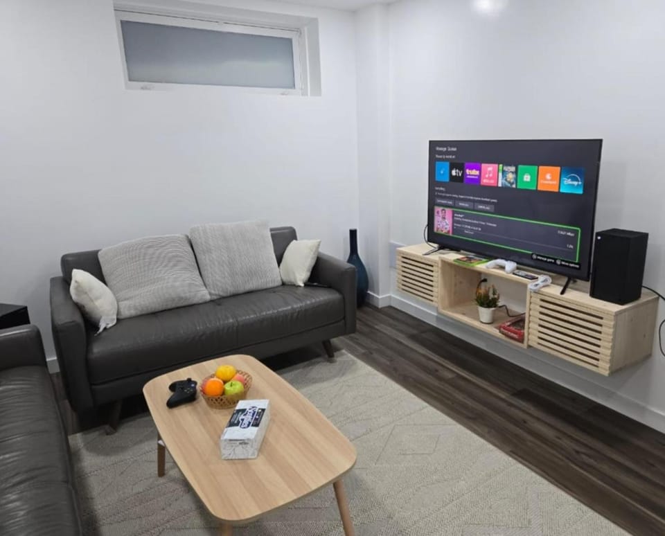 Peaceful stay near transcona trails Apartment in Winnipeg