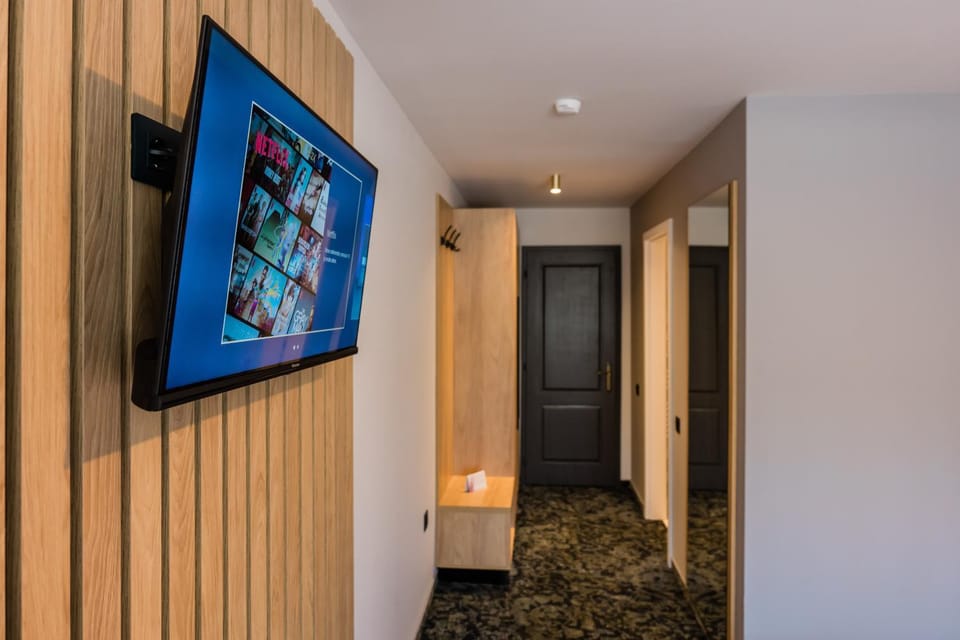 TV and multimedia, wardrobe