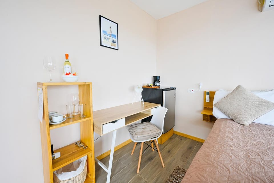 Bed, Seating area, Dining area, Bedroom