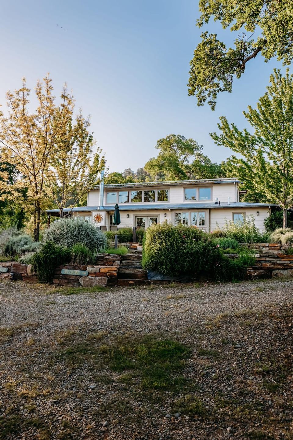 Oak Meadows House - A unique home near Yosemite House in Sierra Nevada