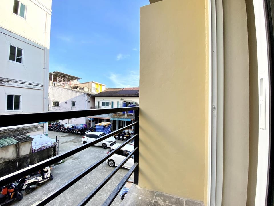 View (from property/room), Balcony/Terrace