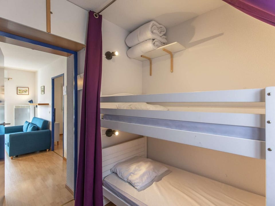 T2 cabine, 5 pers, balcon, parking, près des commodités - FR-1-402-144 Cabin in Luz-Saint-Sauveur