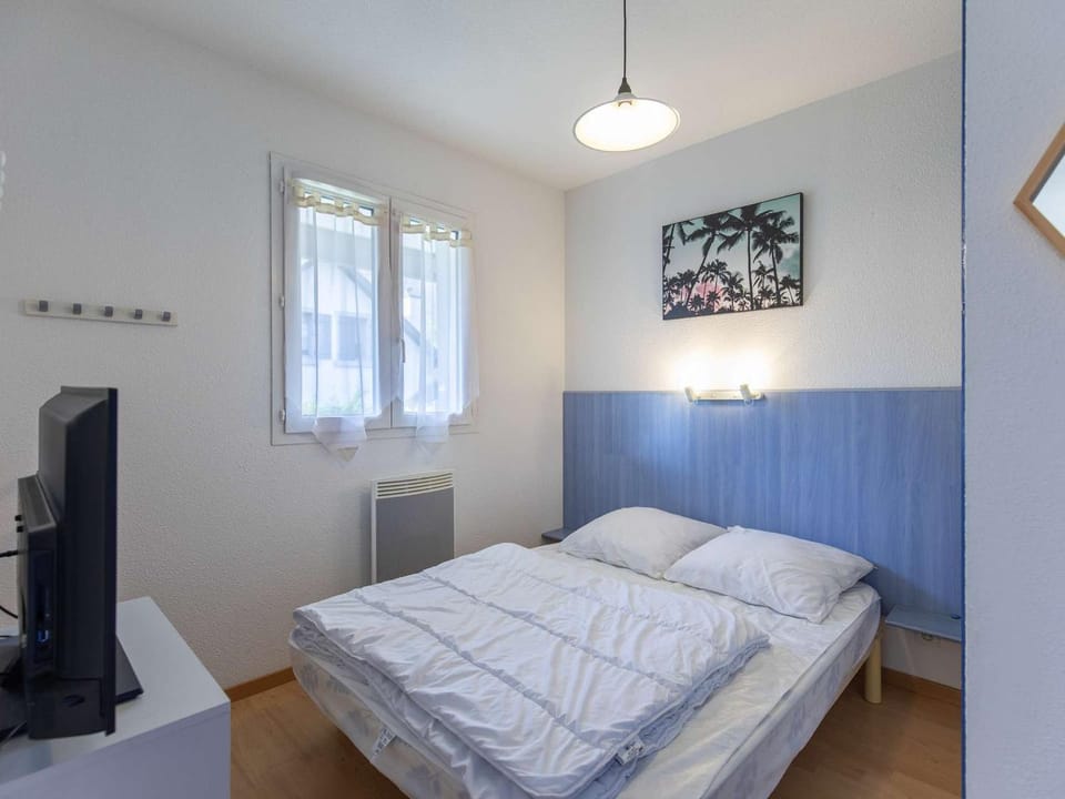 T2 cabine, 5 pers, balcon, parking, près des commodités - FR-1-402-144 Cabin in Luz-Saint-Sauveur