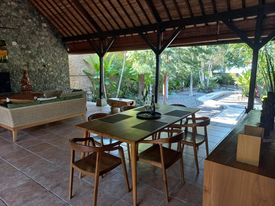 Villa del Mar Amed Bali Villa in Abang