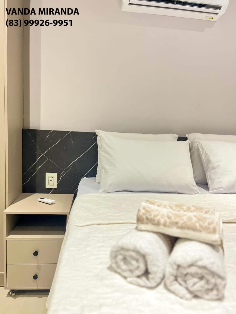 Photo of the whole room, Bedroom, towels