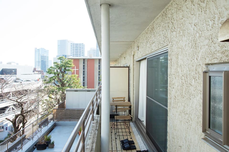 Property building, Day, View (from property/room), Balcony/Terrace