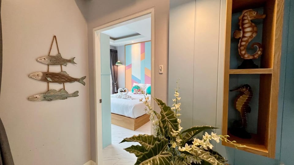 Bed, Decorative detail, Bedroom