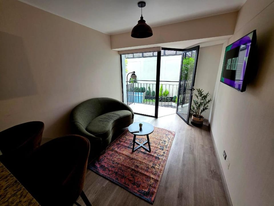 Communal lounge/ TV room, TV and multimedia, Living room