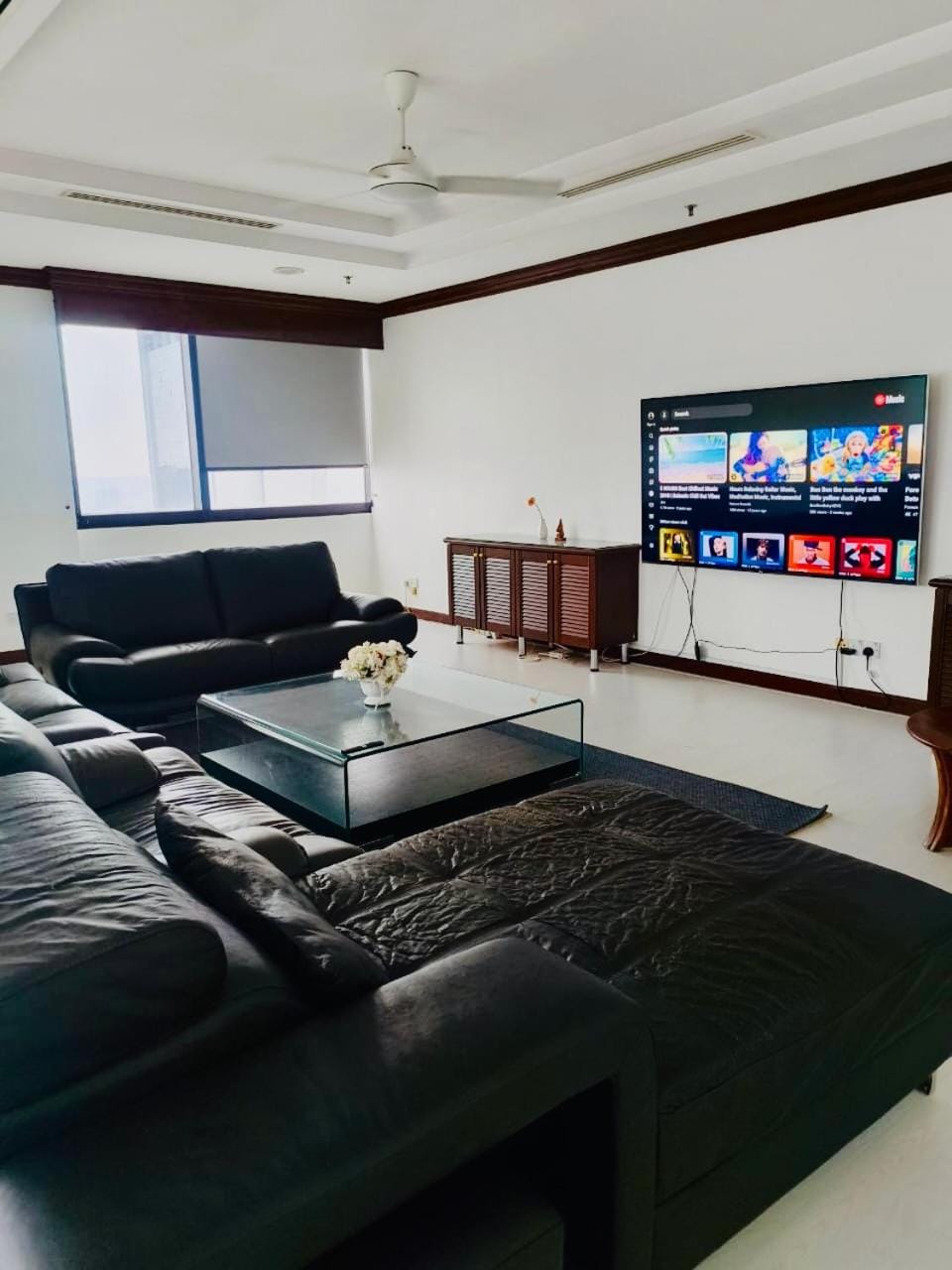 Communal lounge/ TV room, TV and multimedia, Living room
