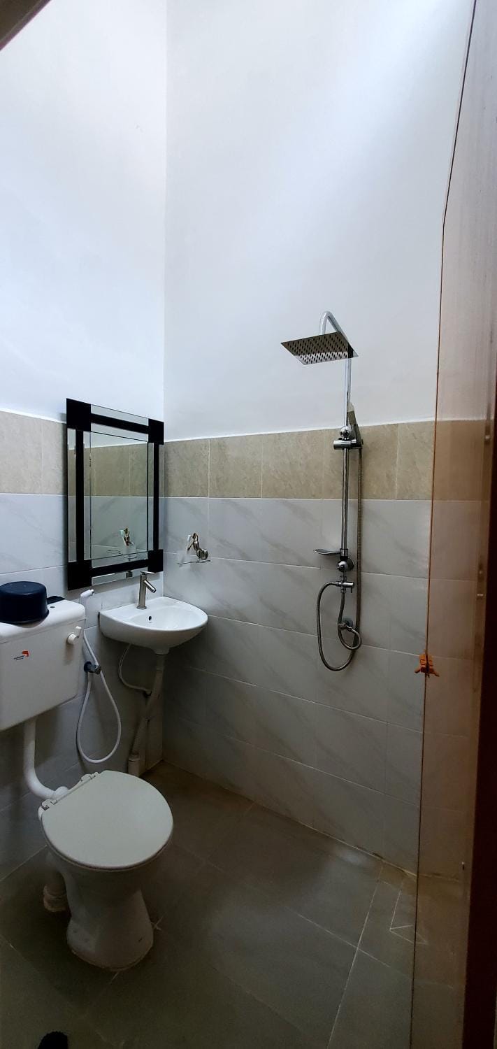 Toilet, Bathroom