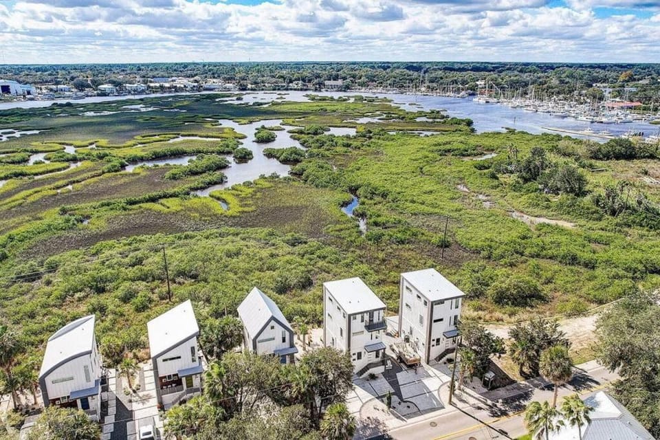 Property building, Bird's eye view