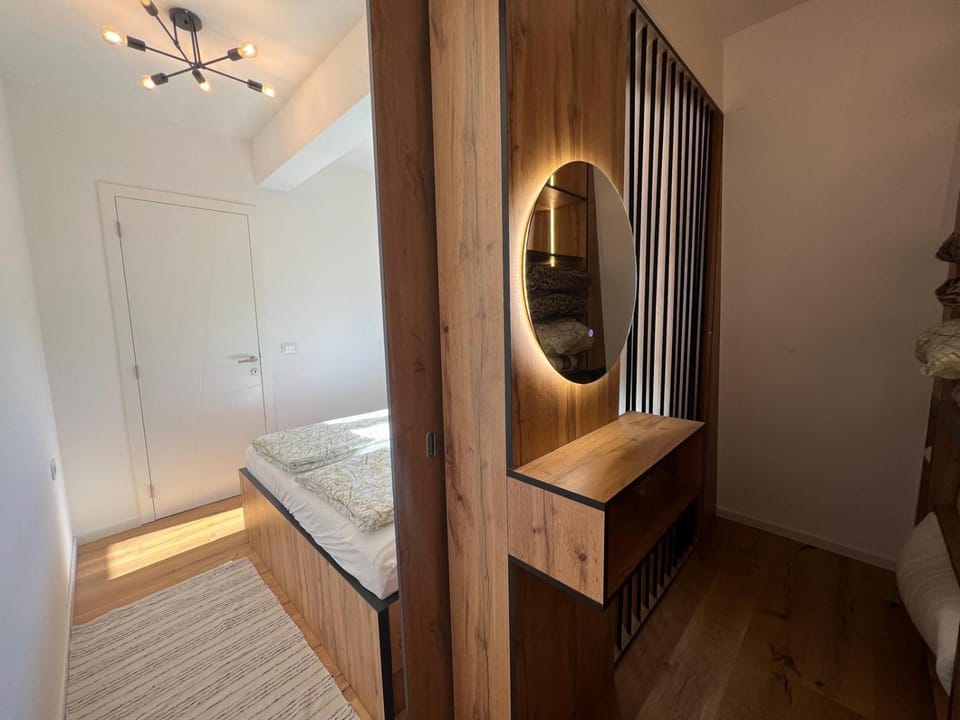 Bedroom, wardrobe