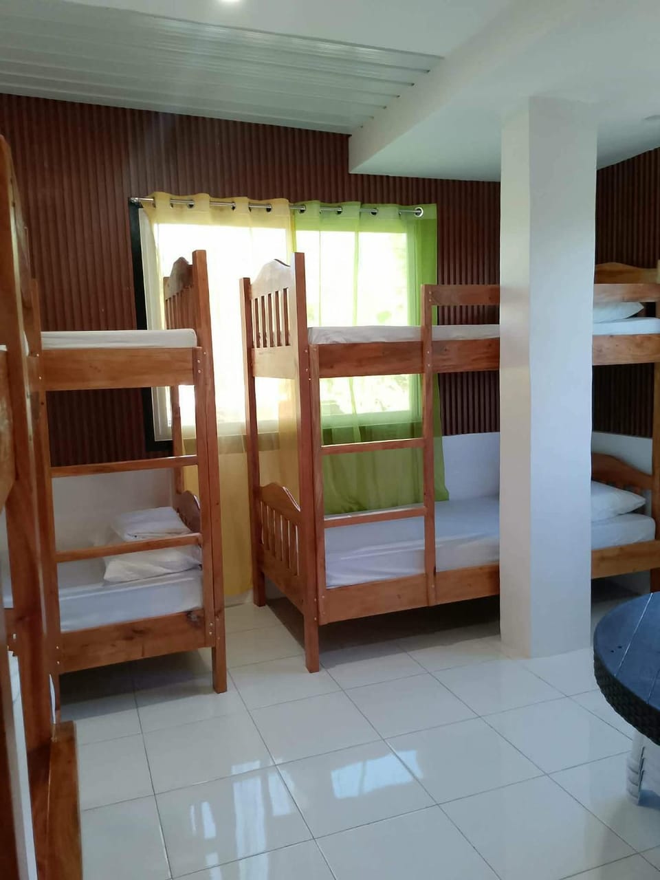 MJ's Guesthouse Bed and Breakfast in Siquijor