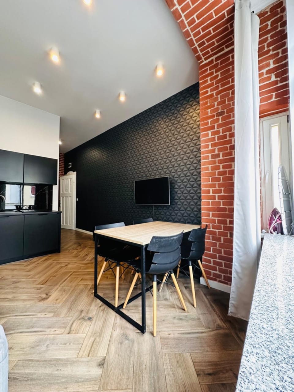 Luksusowe Apartamenty 2 min do Rynku Apartment in Wroclaw