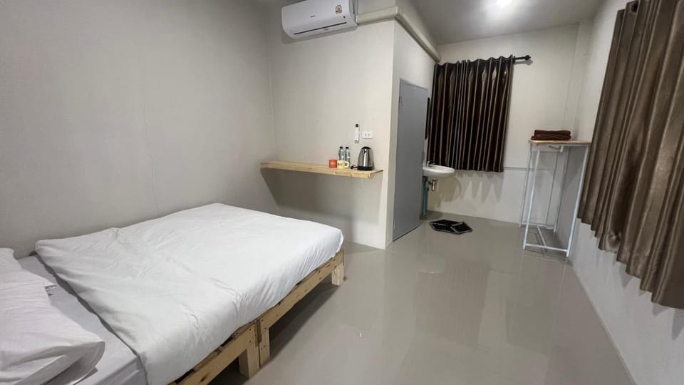 ณ บ้านนอก Organic Farmstay Bed and Breakfast in Laos