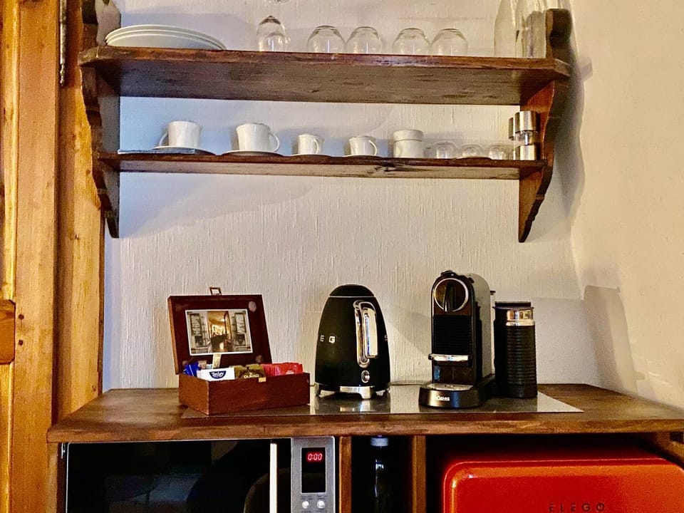 Coffee/tea facilities