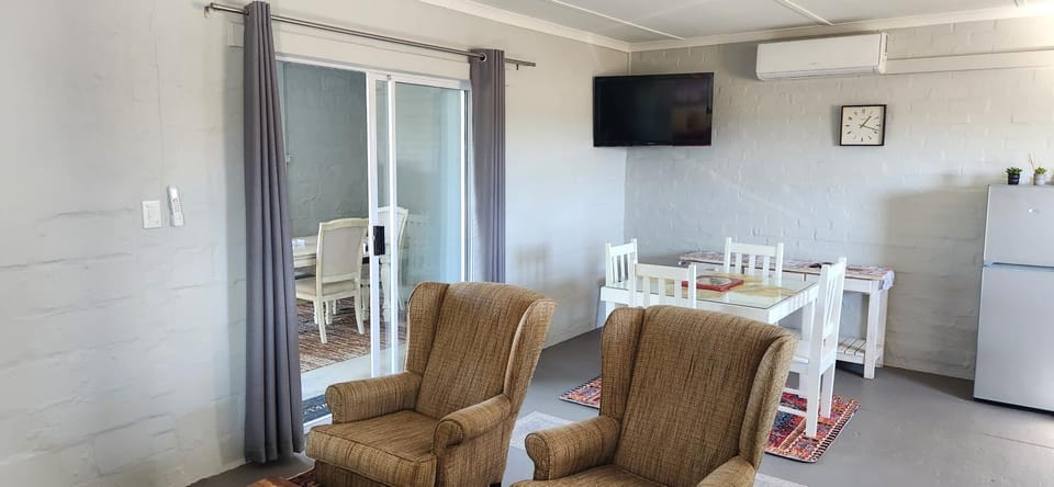 Volgenoeg Self Catering Family Unit Apartment in Western Cape