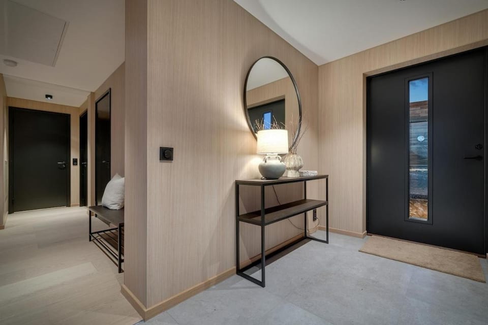 NEW! Lofoten Beach House Villa in Lofoten