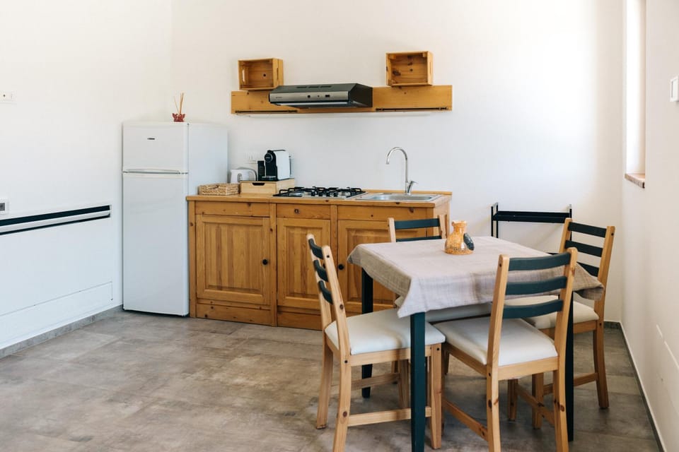 Kitchen or kitchenette, Dining area, stove, kitchen