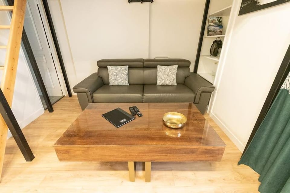 La Mezzanina - Hypercentre - Gare Apartment in Angers