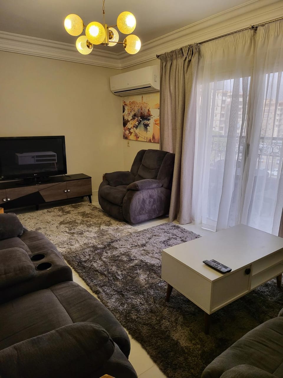 Communal lounge/ TV room