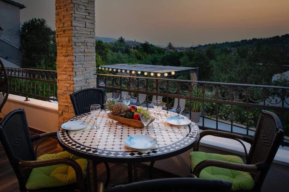 Balcony/Terrace, Pool view