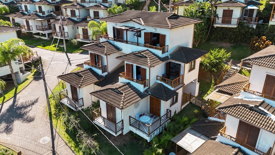 Property building, Bird's eye view, Street view