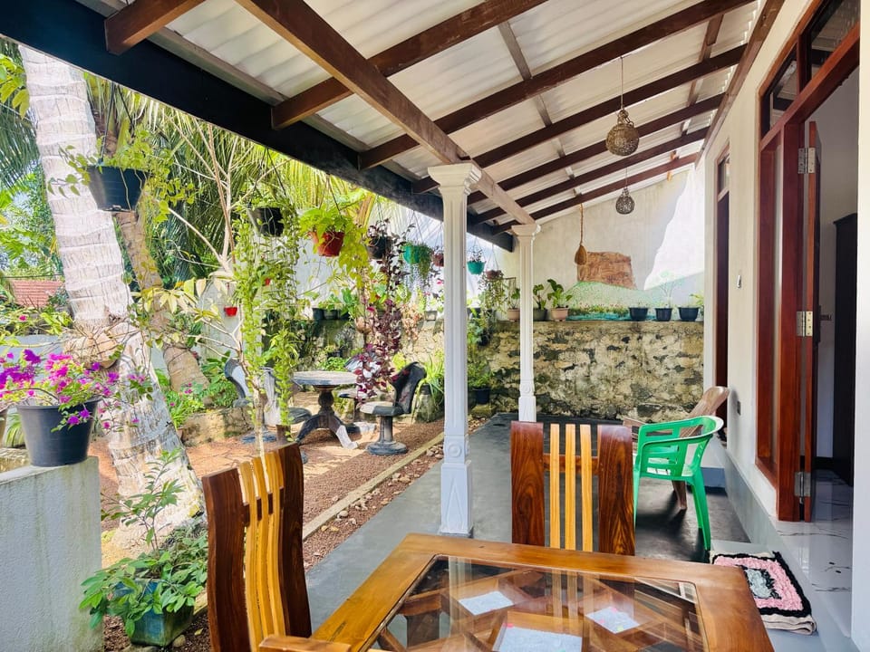 Garden, View (from property/room), Balcony/Terrace, Seating area
