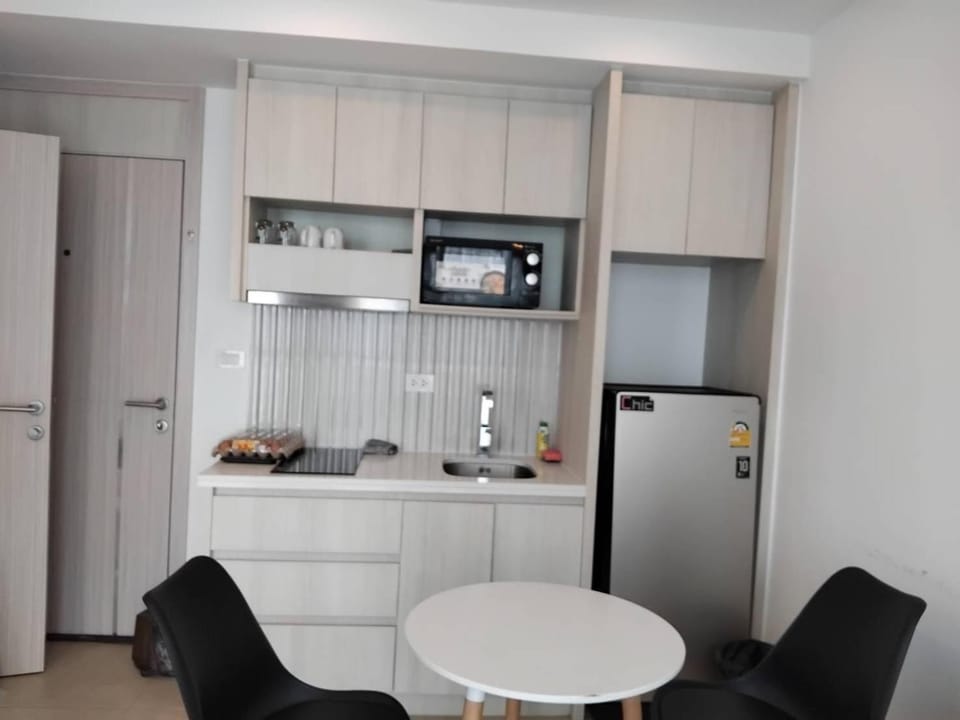 1bed Luxury apartment with pool & gym access near walking street Apartment in Pattaya City