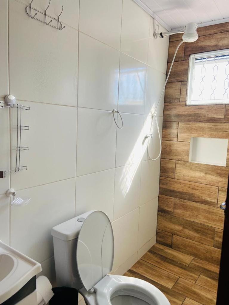 Quarto privativo para 4 pessoas com 1 cama de casal e 2 solteiros Luxury tent in State of São Paulo