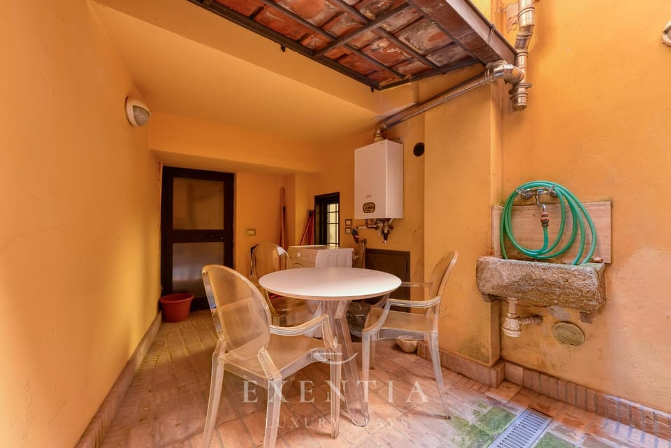 Colosseum Charming Apartment in Monti Apartment in Rome