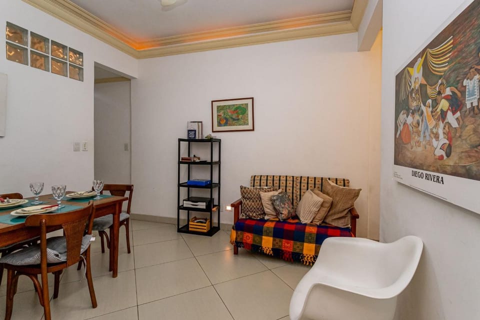 Communal lounge/ TV room, Living room, Dining area