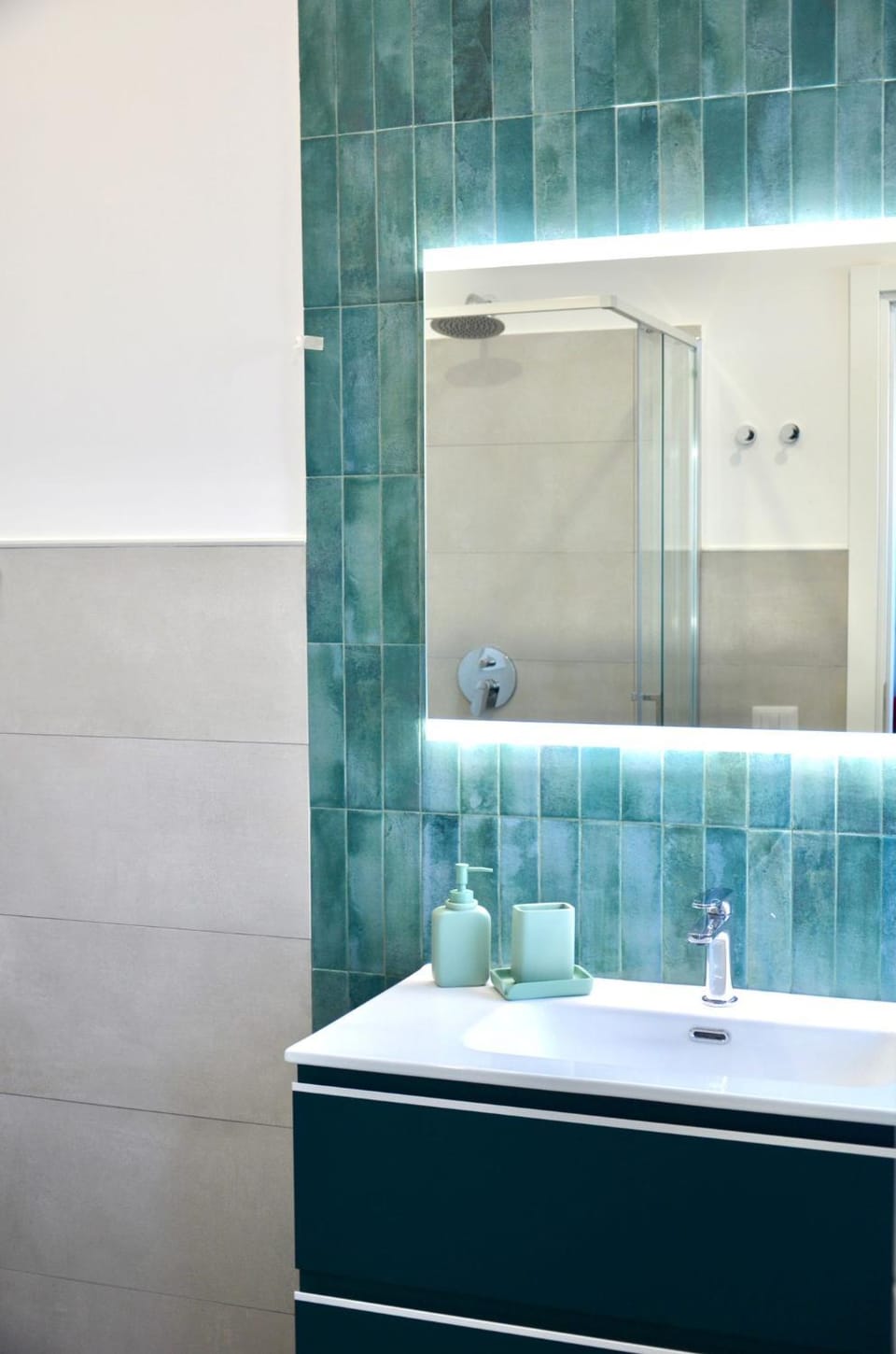 Bathroom, hair dryier