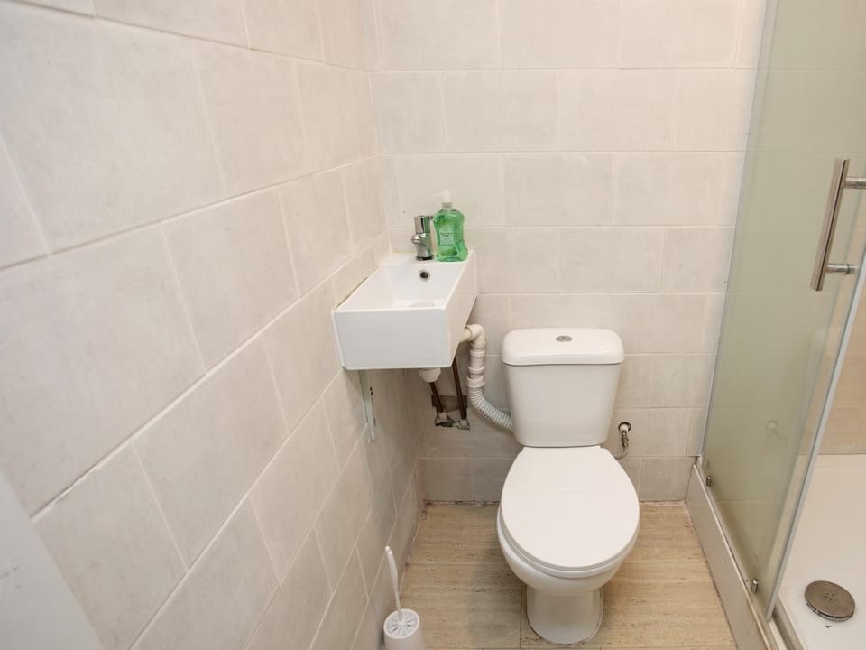 Shower, Toilet, Bathroom, bidet