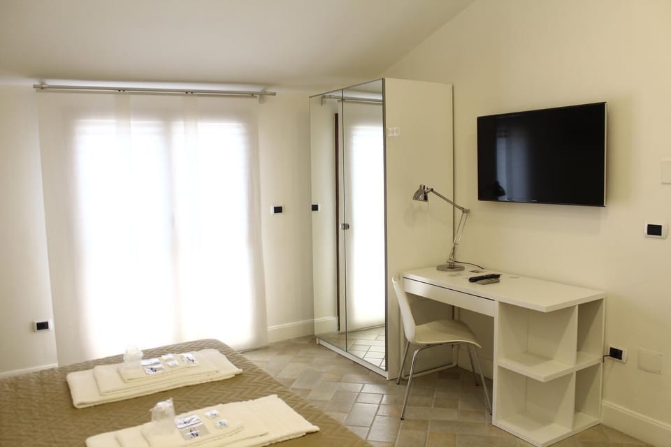Other, Photo of the whole room, Decorative detail