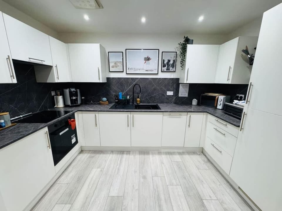 Boujee Arty Apartment in City Centre Apartment in Bristol