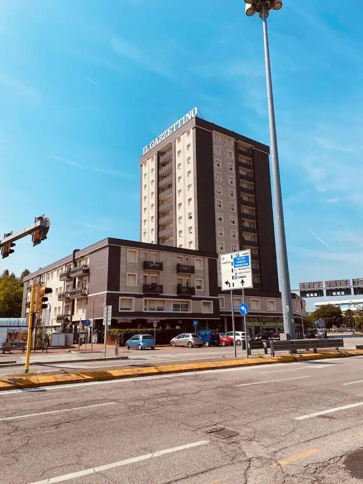 Property building, Street view, Location, Parking