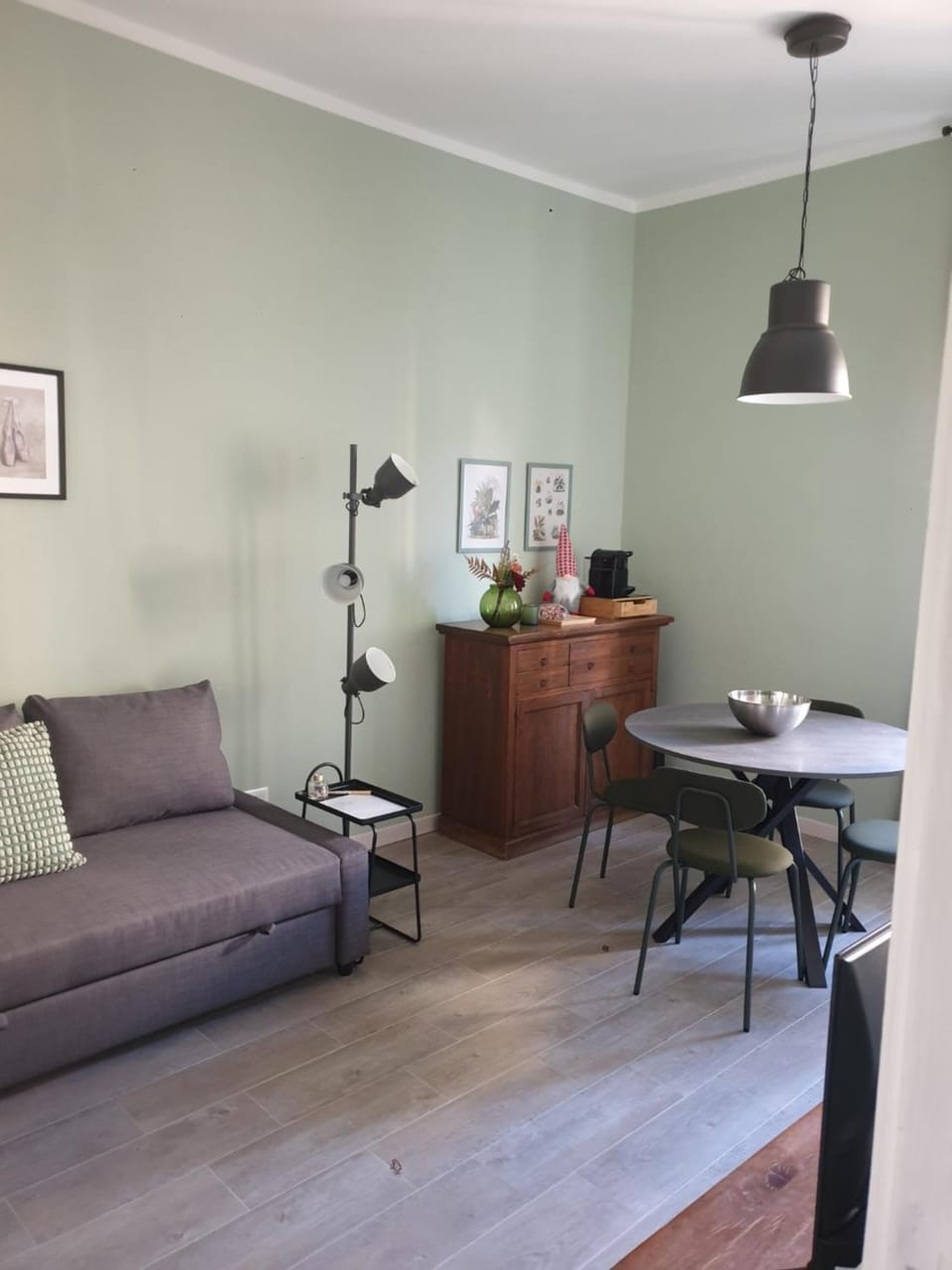Living room, Dining area