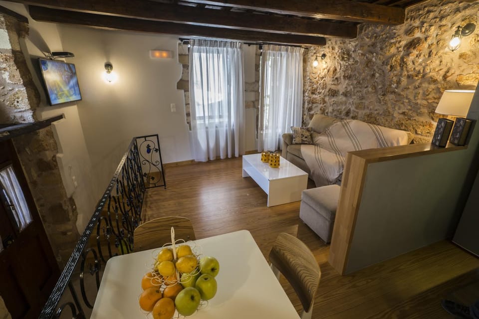 Library, Library, TV and multimedia, Kitchen or kitchenette, Living room, Seating area, Dining area