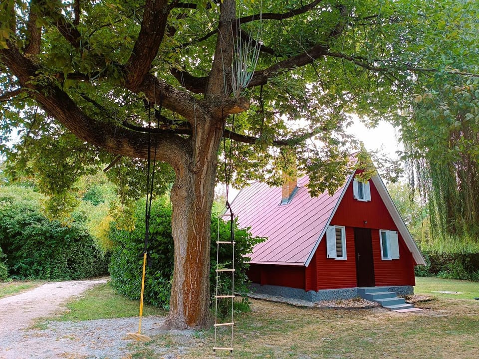 Property building, Natural landscape, Garden view