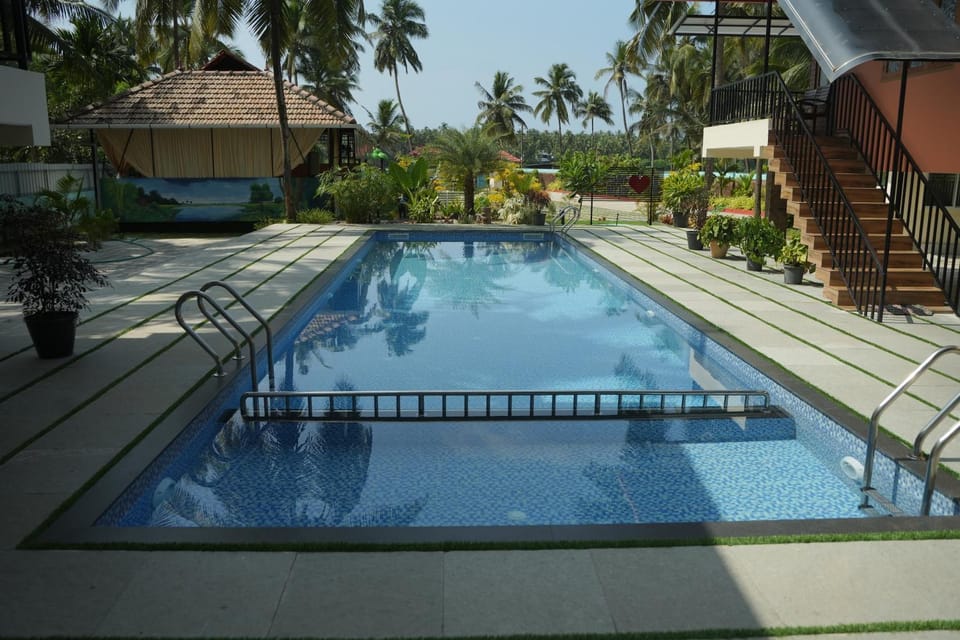 Pool view, Swimming pool