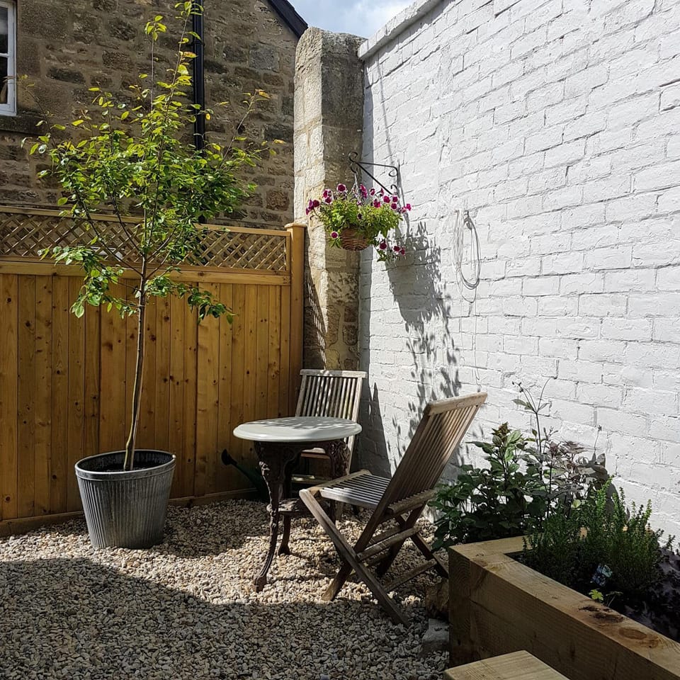 Elmhurst House in England